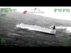 Cargo in avaria tra le onde vicino a Carloforte, rischio naufragio sventato