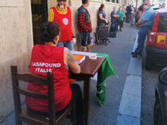 CasaPound, pacco alimentare a 60 famiglie torinesi