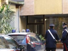Vallette: Piantine di marijuana sul balcone, arrestato