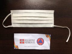 Le mascherine della Regione si rompono alla prima prova