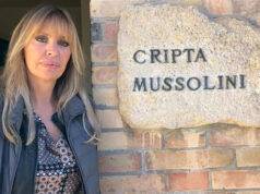 Ordina dei mobili, la Mussolini li riceve con minacce antifa