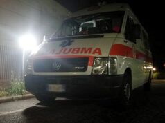 Orbassano, incidente frontale auto-motociclo. Gravissimo 17enne ambulanza