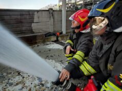 Incendio in Via Banfo, evacuato un condominio Pompieri