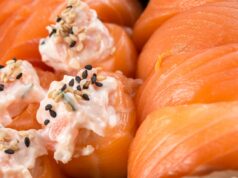 Via De Sanctis, ristorante giapponese con alimenti mal conservati