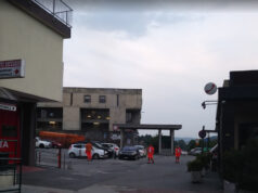 Ivrea, 23enne sfregiato al viso in una lite in strada ospedale ivrea