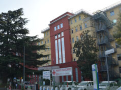 Raccordo Torino-Pinerolo, una Panda ha tamponato una moto. Centauro all’ospedale