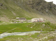 Escursionista di 69 anni stroncato da un malore a Crissolo