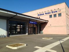 4 giovani forzano un vagone del treno alla stazione Stura: “meritiamo calci nel sedere” stazione torino stura