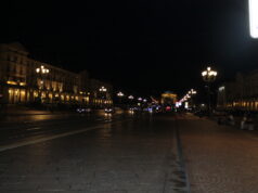 Piemonte, stretta su attività commerciali e coprifuoco, non si escludono lockdown Torino centro