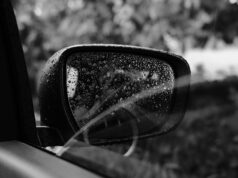 Mirafiori, la truffa diventa una rapina, si cerca la vittima Specchietto truffa