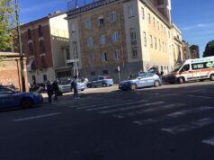 San Donato, rivolta di immigrati contro la quarantena. Tensioni con la polizia