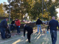 Cittadini riqualificano campo da calcio di via Artom, abbandonato al degrado via artom torino