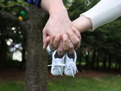 Giornata dei neonati prematuri, Torino si colora di viola Piccoli passi onlus