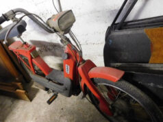 Ucraino su un ‘ciao’ rubato 29 anni fa scippa una pensionata, beccato