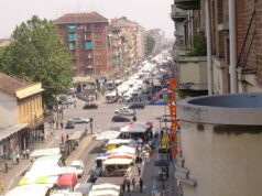 Barriera, nigeriano rompe bottiglia in testa per rapinare il senegalese Barriera nigeriano bottiglia senegalese