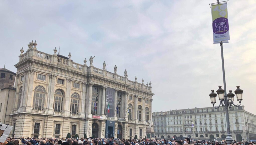 Manifestazione Piazza Castello Partite Iva