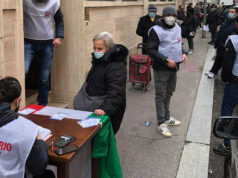 Pacco alimentare a 60 famiglie di Torino in crisi economica solid pacco alimentare torino