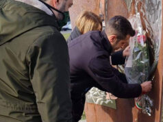Foibe, deposizione fiori a Venaria Reale foibe venaria