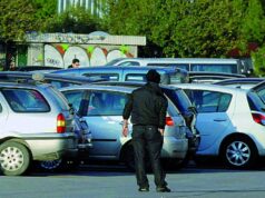 Porta Nuova, parcheggiatore denunciato da automobilista parcheggiatore abusivo