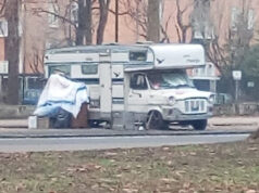 Rom in Corso Salvemini. Occupate anche case ATC rom mirafiori