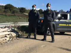 Avigliana, sequestrati capannoni e ricambi auto per 2.5 milioni di euro finanza discarica amianto