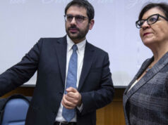 Privilegi, Trenta e Tofalo (M5S) chiedono di tenere appartamento di servizio trenta tofalo