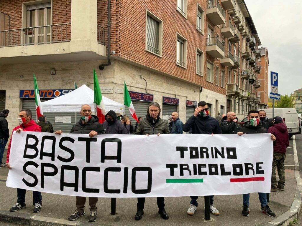 torino tricolore spaccio barriera