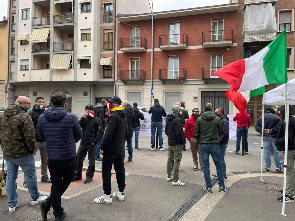 torino tricolore spaccio barriera