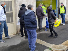 Zona Barca, consegna alimentare per le famiglie in difficoltà consegna alimentare quartiere barca