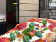 Arriva a Torino la nuvola di pizza in pala di Johnny Take Uè pizza in pala di Johnny Take Uè