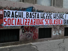 Contro la Dad ‘socializzazione scolastica’, striscione studentesco socializzazione scolastica