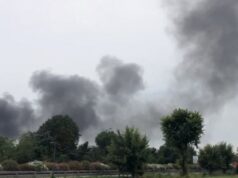 Leinì, un incendio devasta una casa. 84enne in ospedale incendio