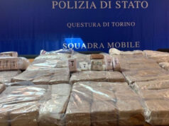 Droga: 84 kg hashish sequestrati da polizia a Torino Droga hashish polizia Torino