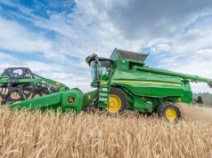 Tragedia a Sommariva del Bosco, bambino soffocato dal grano mietitrebbia