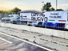 Camping abusivo al cimitero Parco: la denuncia di Torino Tricolore nomadi camping abusivo torino tricolore cimitero Parco via pancalieri