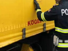 Mirafiori, svaligiavano i tir squarciando telo. Sgominata banda rom tir telo tagliato banda rom mirafiori