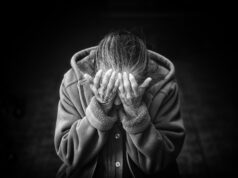 Cenisia, 90enne in lacrime “non mangio da 12 ore, ho fame” anziana 90enne cenisia