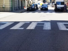 Modificato attraversamento pedonale: compare ACAB acab torino