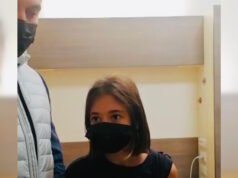 Cirio posta la foto della figlia che si vaccina, é polemica sui social vaccini figlia cirio