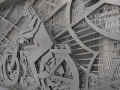 Un cancello futurista per le vie di Torino cancello futurista moto via lagrange torino