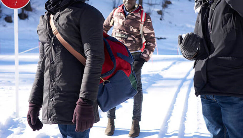 immigrati migranti neve val susa