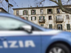 Senegalese approfitta del trasloco e entra in casa per rubare polizia