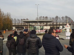 Settimo, presidio dei lavoratori Pirelli contro il Green Pass no green pass pirelli