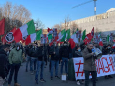 CasaPound, flashmob a Porta Nuova “contro l’indegno Governo Draghi” draghi vattene casapound
