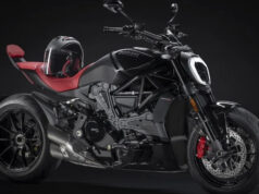 La Ducati XDiavel Nera è realtà : italianissima, potente e elegantissima ducati xdiavel nera poltrona frau