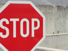 Moncalieri, dopo i numerosi incidenti messo segnale di “stop” in via Carducci stop segnale