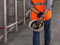 Roma, si stacca parte di camion: operaio muore schiacciato