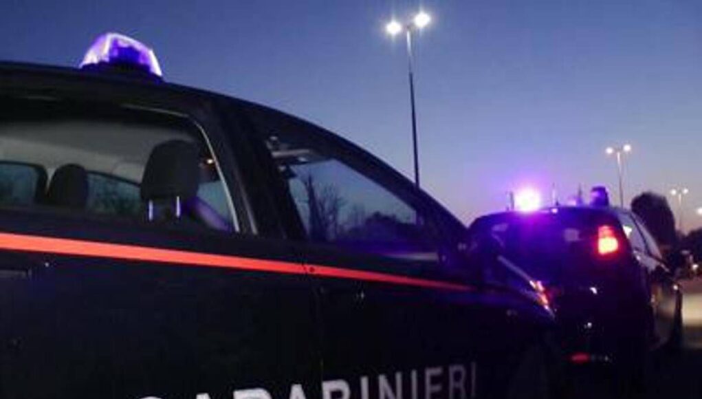 Genova, accoltella ex compagna e fugge: catturato nella notte