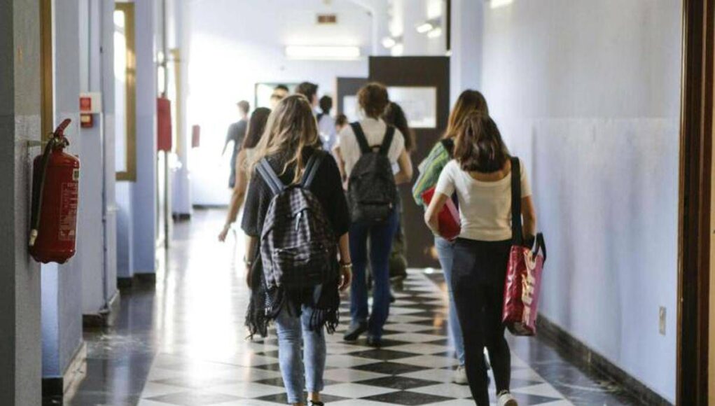 Scuola, consenso informato: ok Camera a ddl, testo passa al Senato