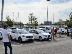 Nuovo sciopero dei taxi, a passo d’uomo fino a Caselle “avanti a oltranza contro Draghi” sciopero taxi torino